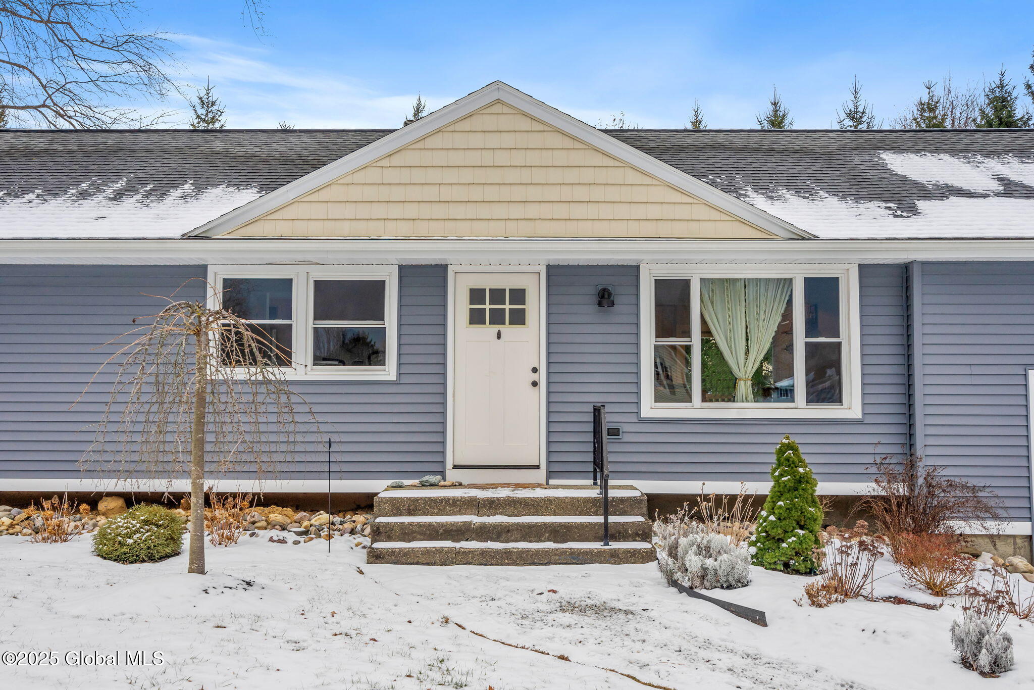 22 Horton Drive Colonie, NY 12189 - Photo 1 of 54 7-web-or-mls-22-horton-dr