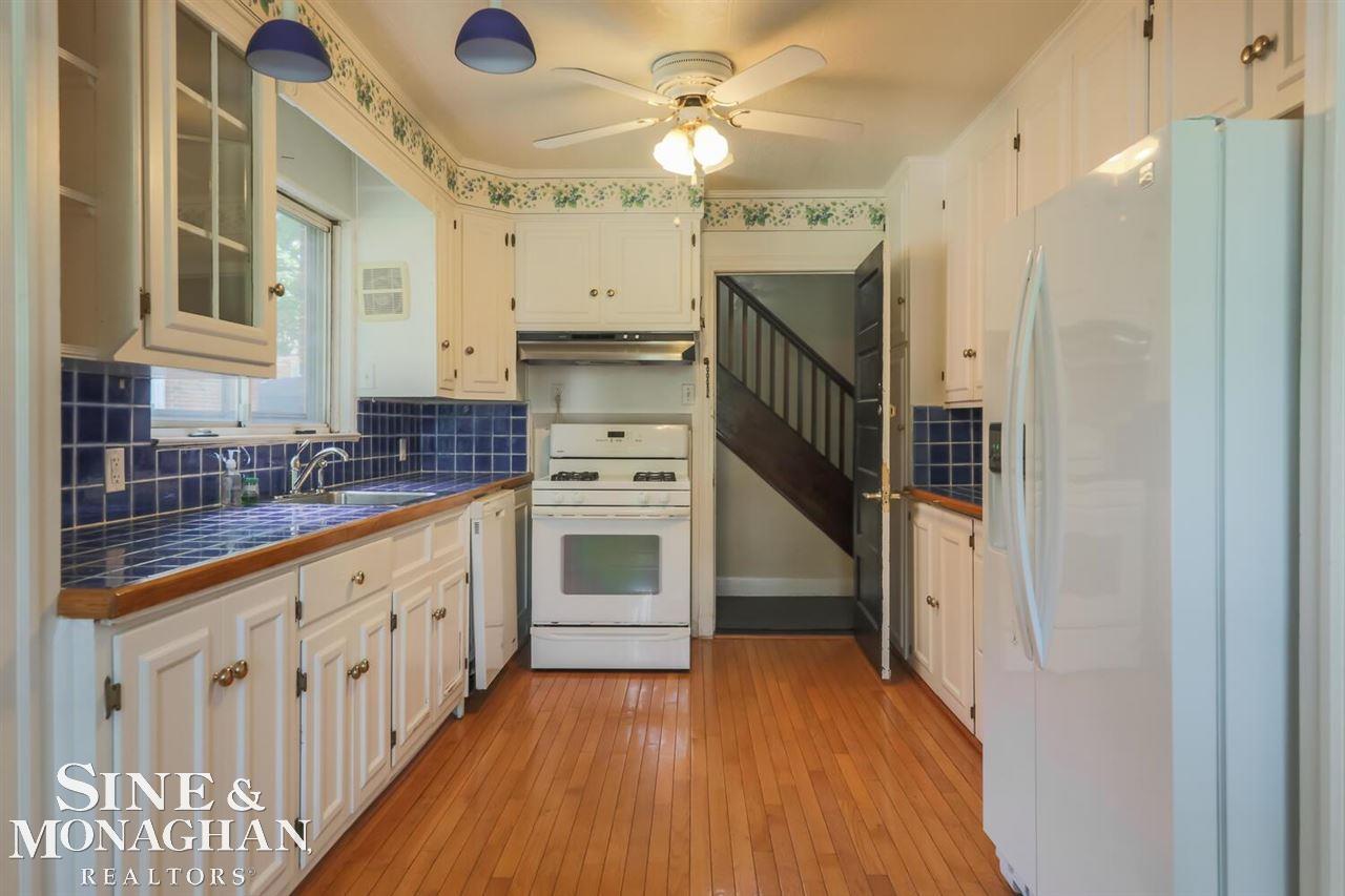 720 Trombley Road Grosse Pointe Park, MI 48230 - Photo 19 of 54