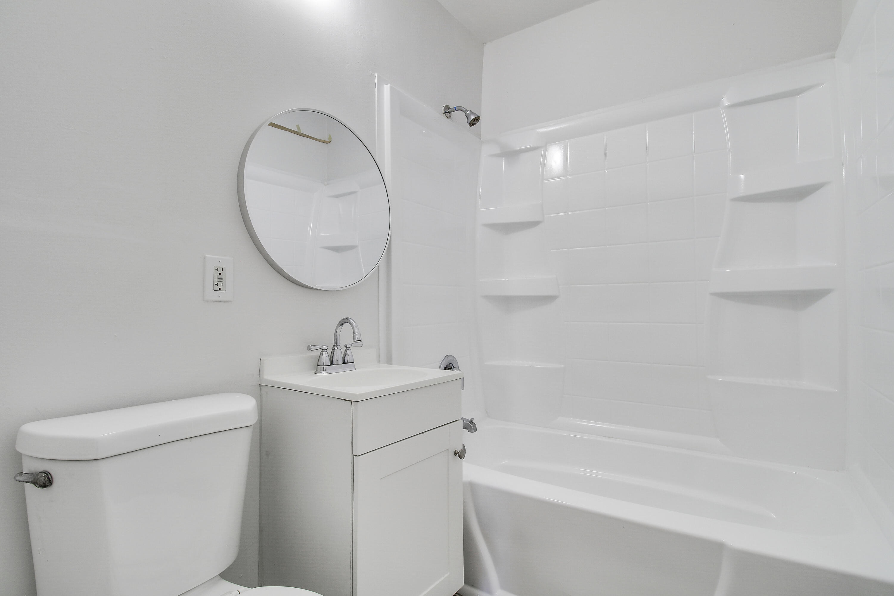 400 West 15th Street Riviera Beach, FL 33404 - Photo 25 of 34 Bathroom