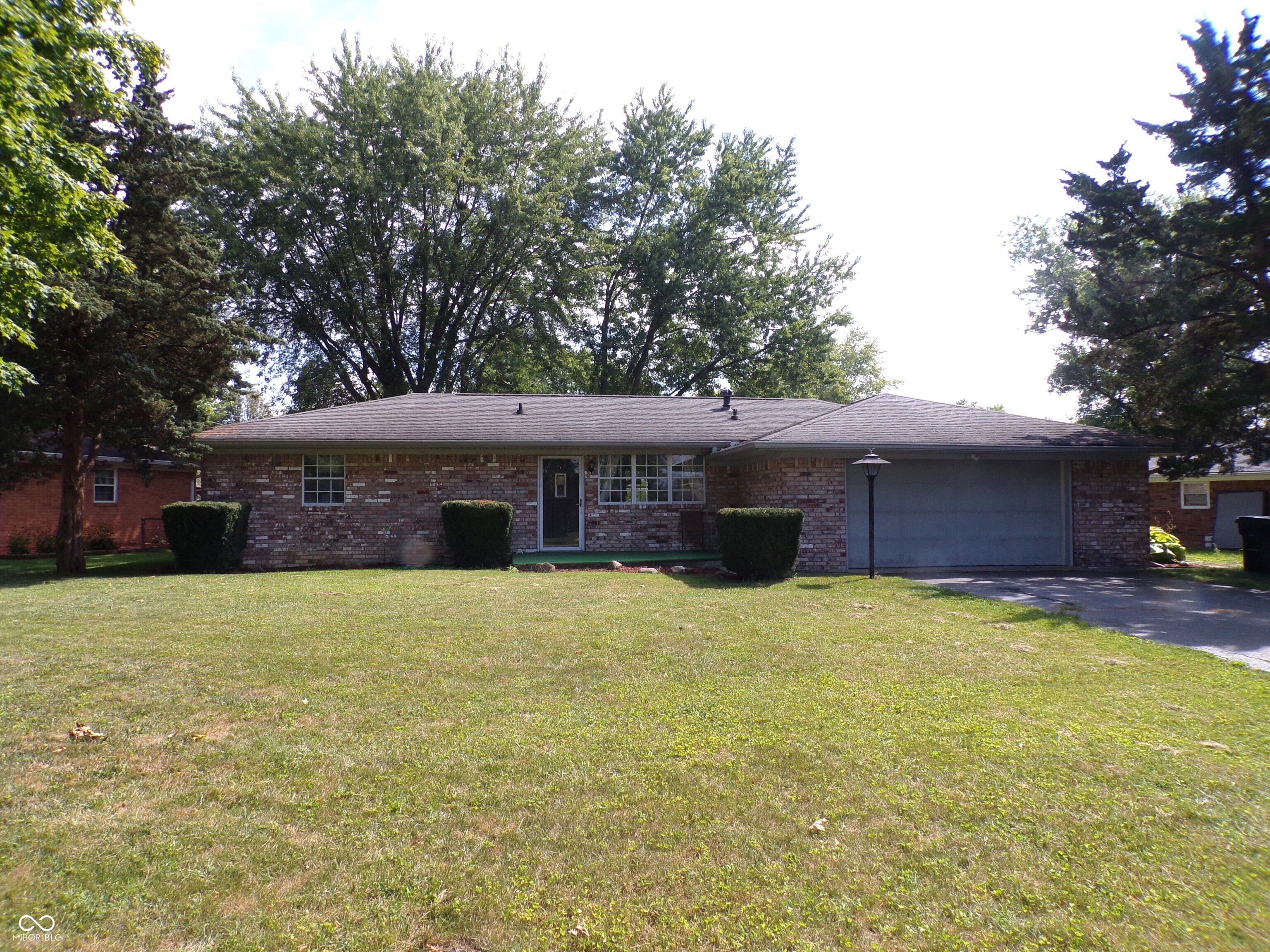919 Hopkins Road Cumberland, IN 46229 - Photo 1 of 28