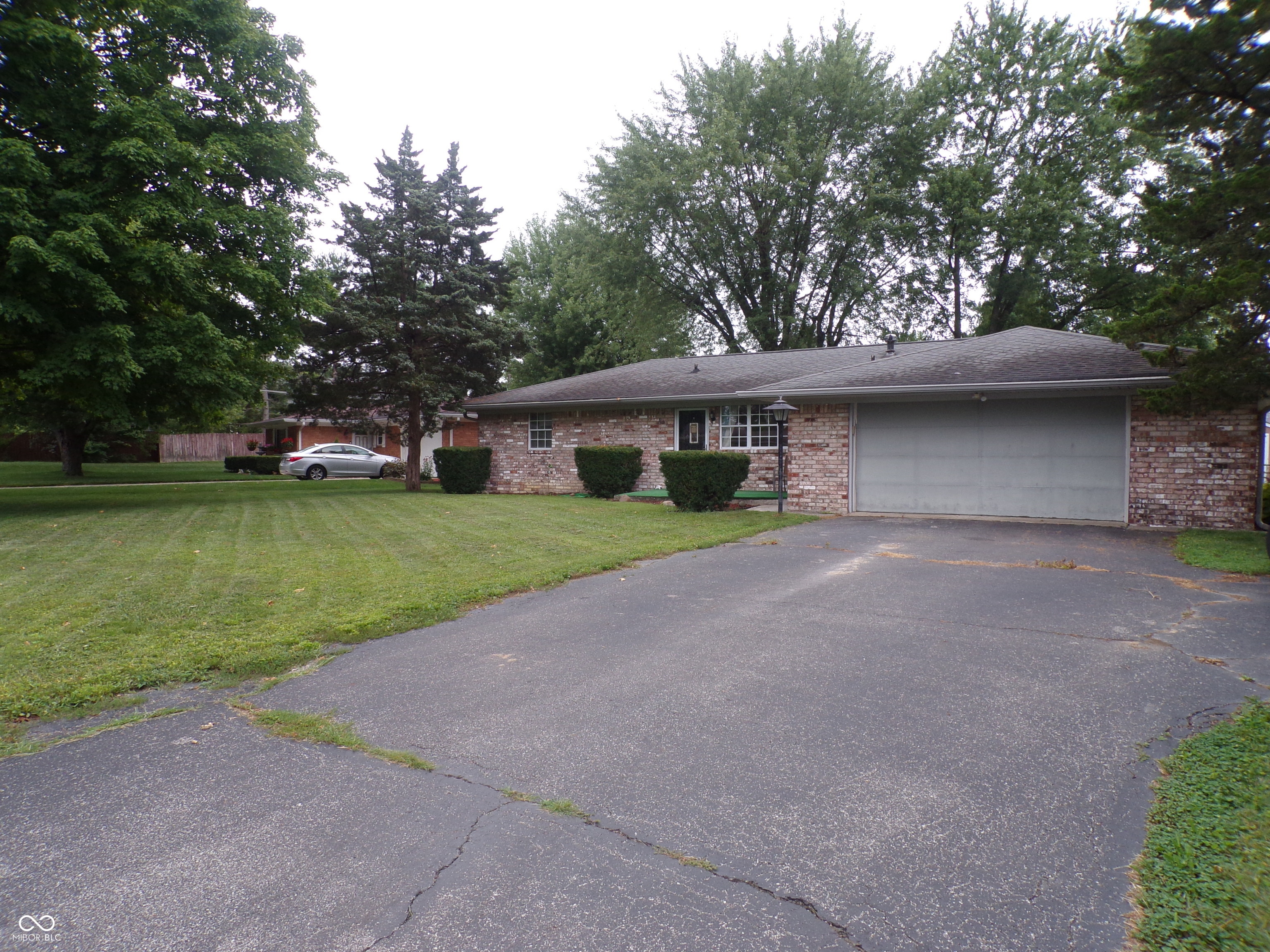 919 Hopkins Road Cumberland, IN 46229 - Photo 26 of 28