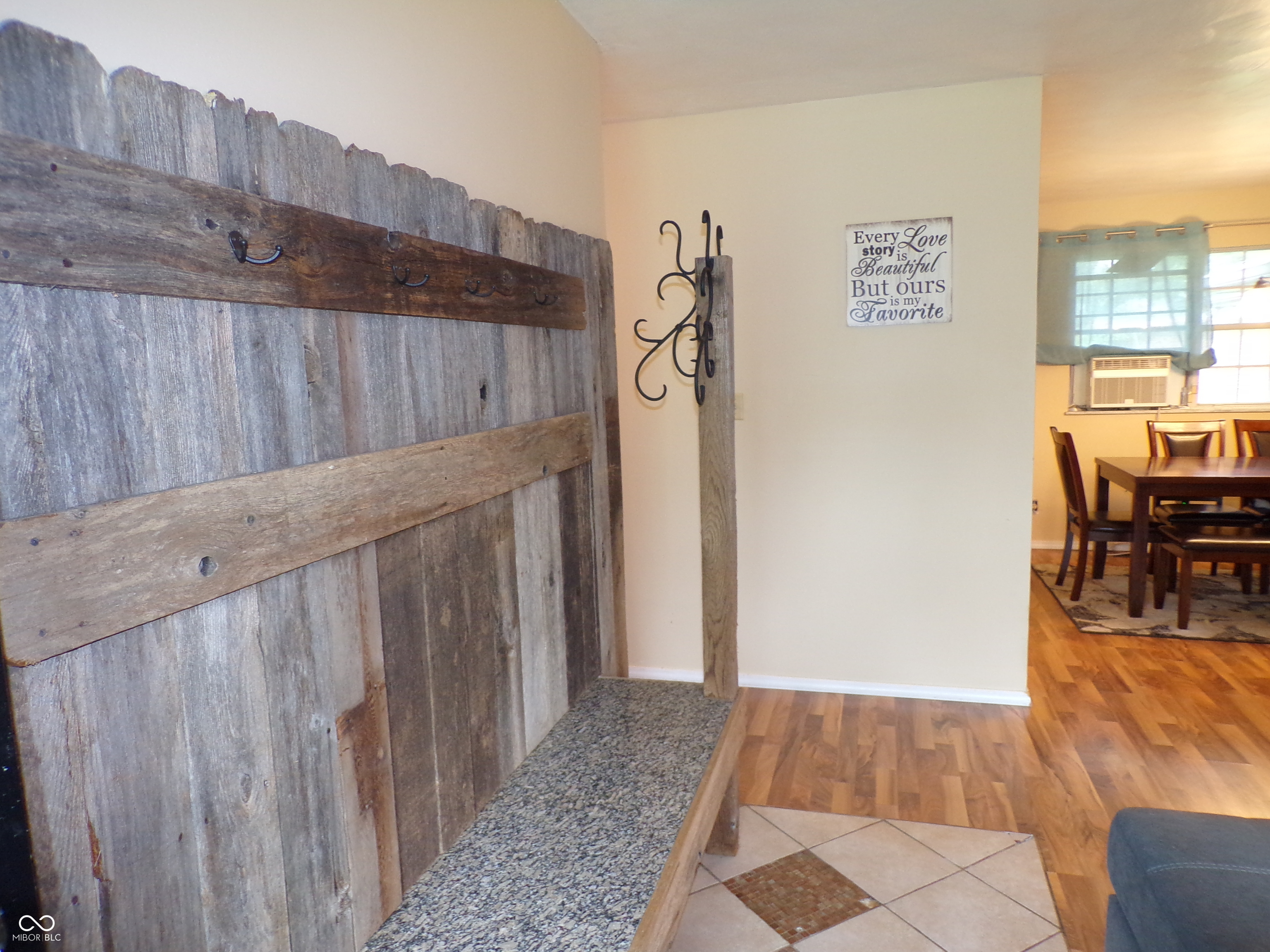 919 Hopkins Road Cumberland, IN 46229 - Photo 4 of 28