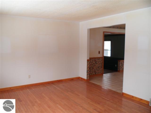 559 Bass Lake Road Traverse City, MI 49685 - Photo 15 of 41 1742212-14.JPG