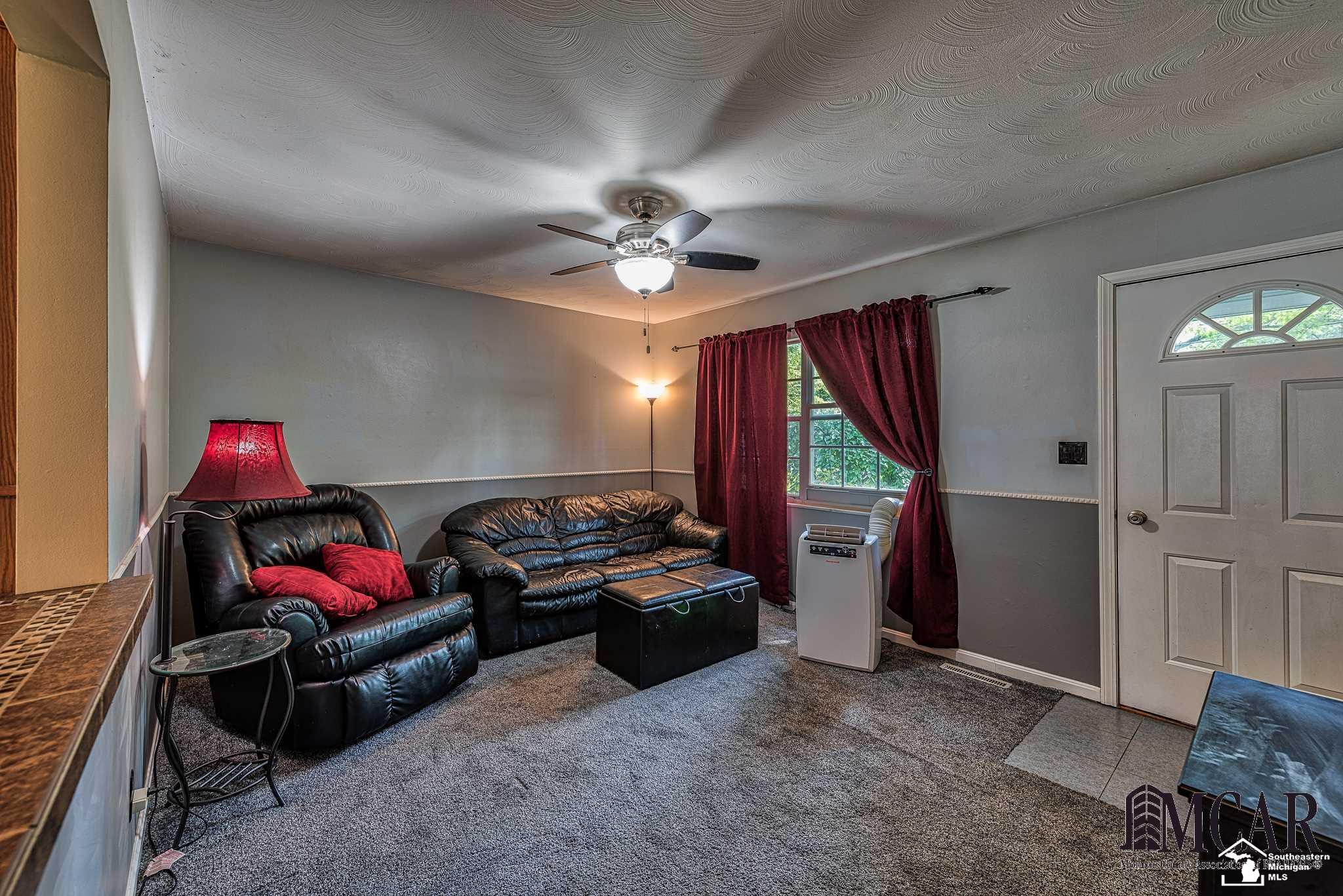 13853 Alton Road Monroe, MI 48161 - Photo 4 of 16 21495494-3.JPG