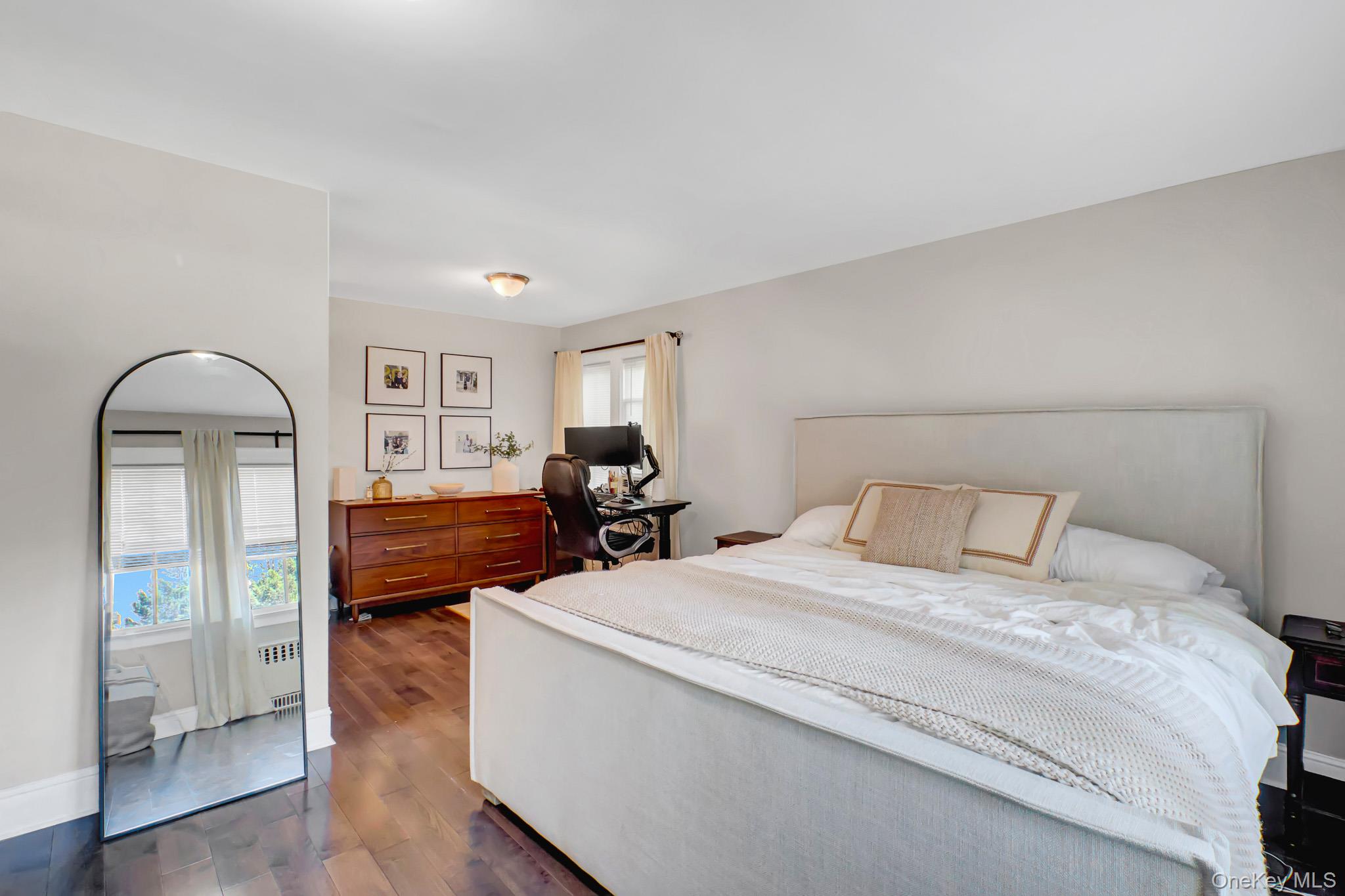 65 Roxbury Road Garden City, NY 11530 - Photo 25 of 39