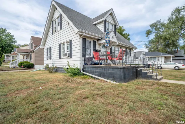 $115,000 | 1007 South 10th Street, Pekin, IL 61554