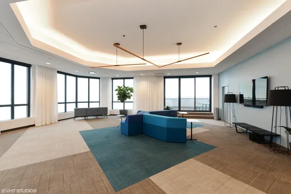 $1,750 | 3660 North Lake Shore Drive, Unit 4312, Chicago, IL 60613