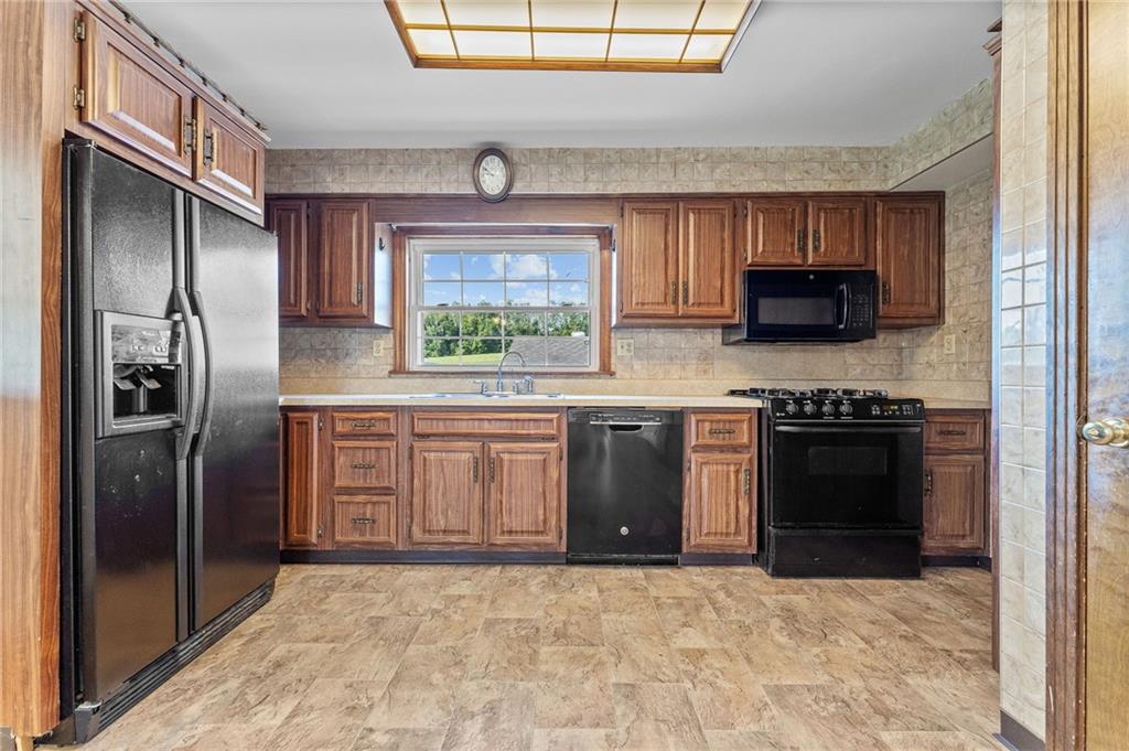 333 Ridge Road Brownsville, PA 15417 - Photo 7 of 47 Gallery Image 7