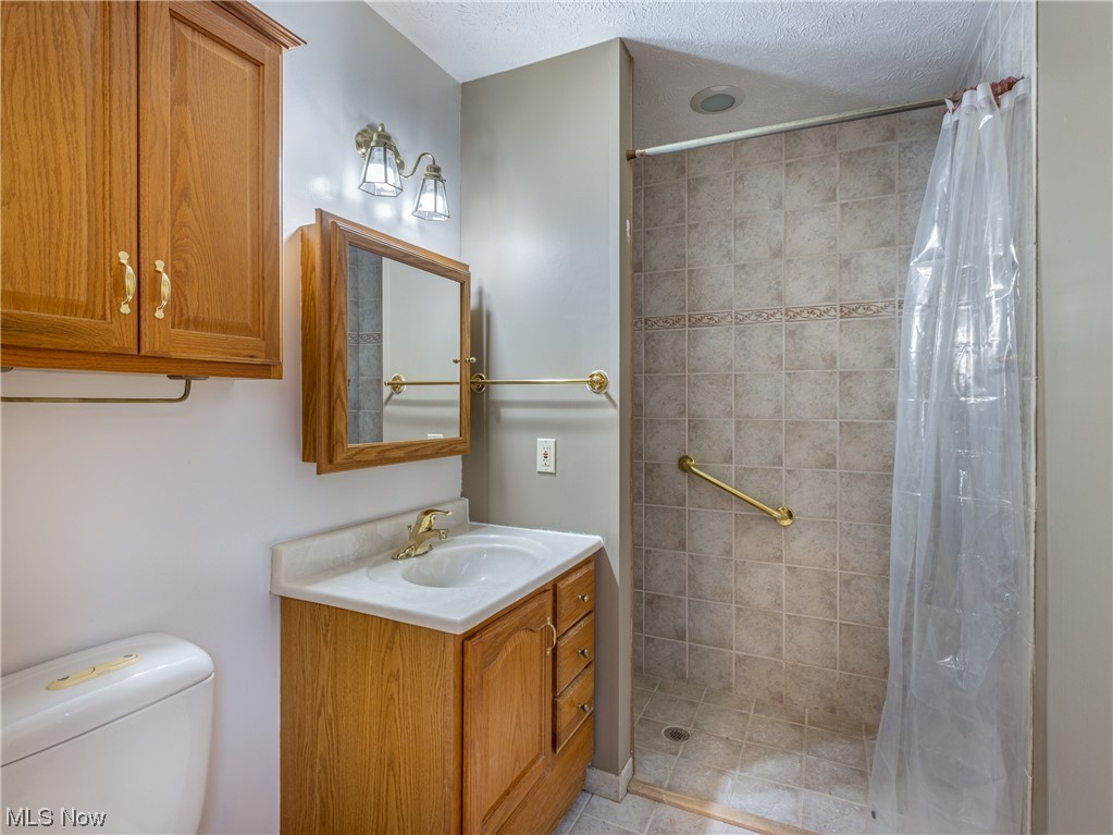 7291 Center Road Valley City, OH 44280 - Photo 13 of 35 Gallery Image 13