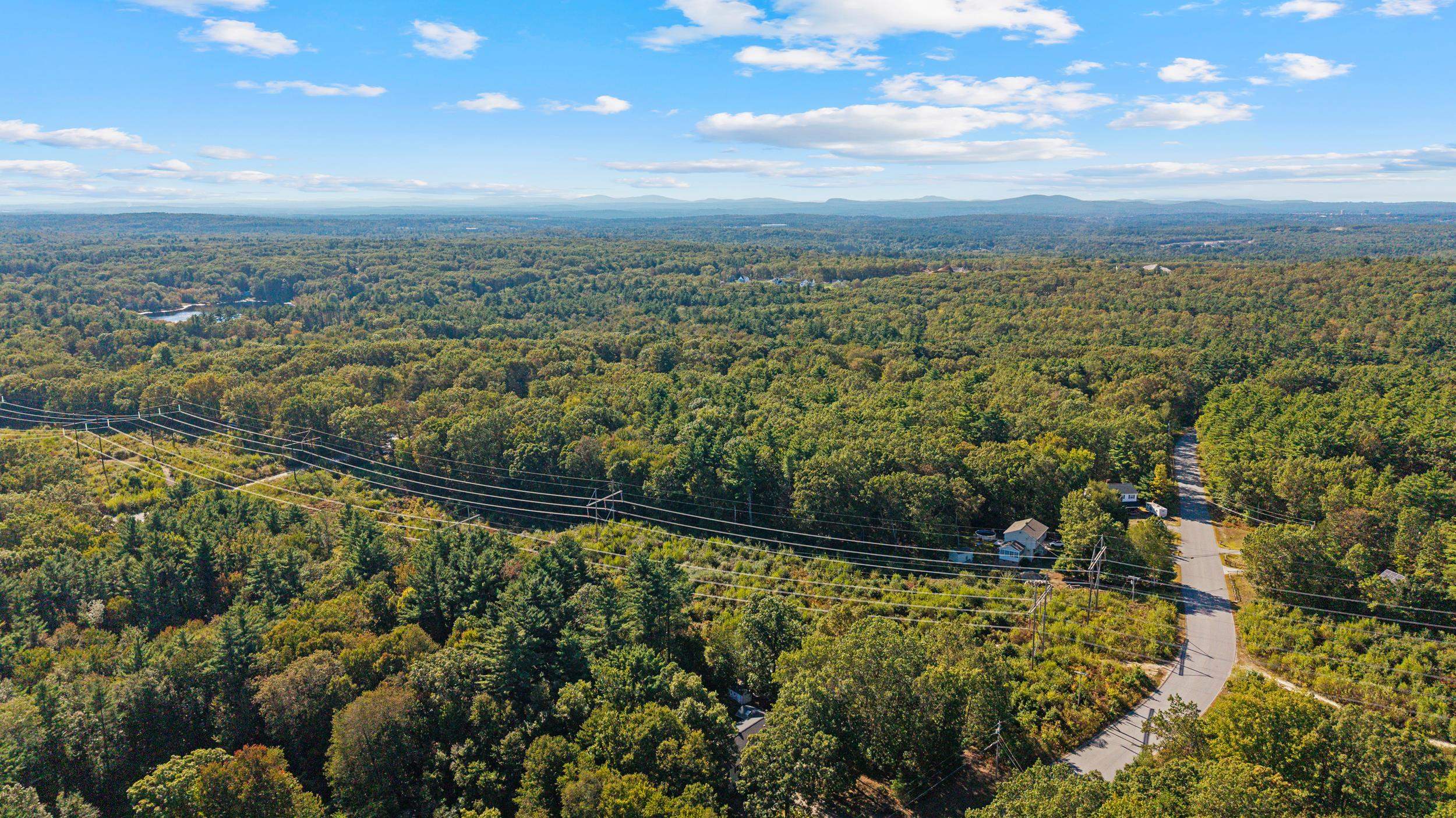 10 Overledge Drive Derry, NH 03038 - Photo 12 of 18