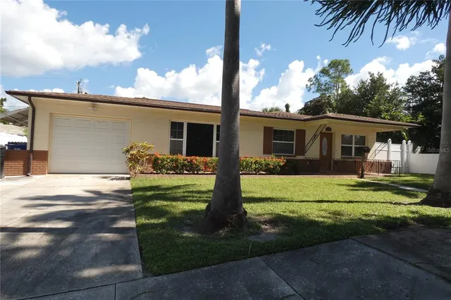 $2,300 | 4955 16th Avenue North, St. Petersburg, FL 33710