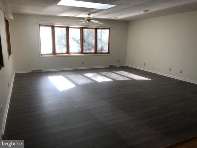 28 Winged Foot Road Dover, DE 19904 - Photo 11 of 21 Great Room