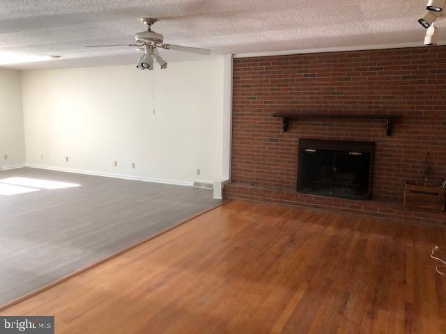28 Winged Foot Road Dover, DE 19904 - Photo 13 of 21 Fireplace