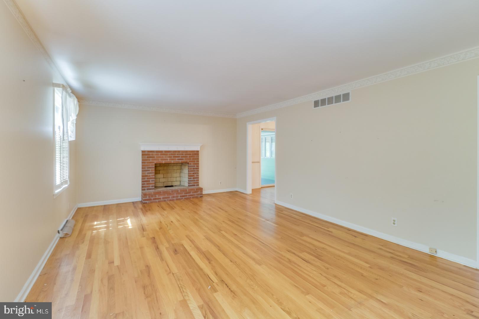 28 Winged Foot Road Dover, DE 19904 - Photo 9 of 21 Living Room