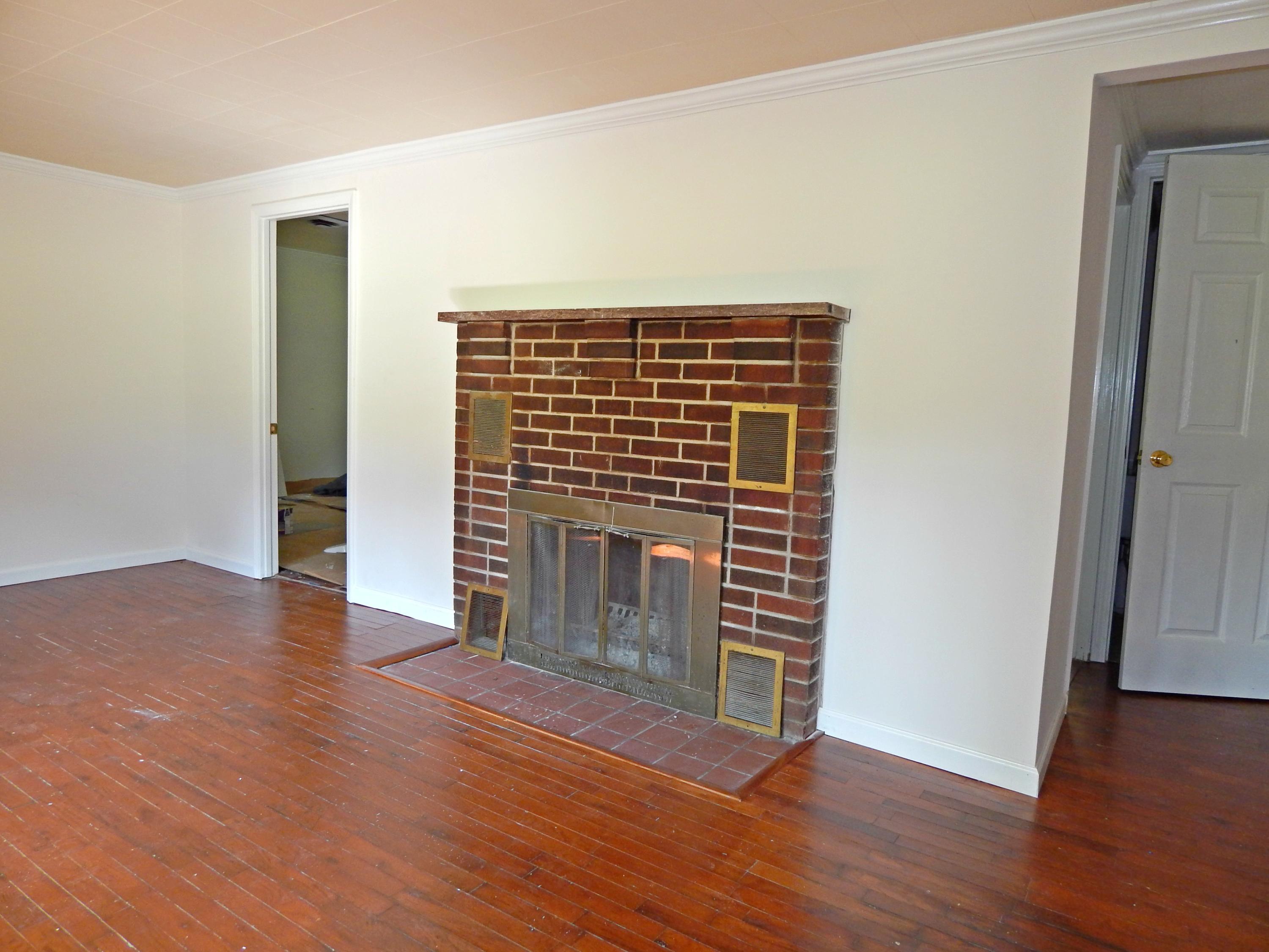 317 Lee Road Clinton, TN 37716 - Photo 6 of 11 8