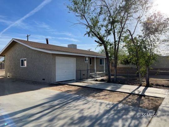 235 West Alene Avenue Ridgecrest, CA 93555 - Photo 10 of 13
