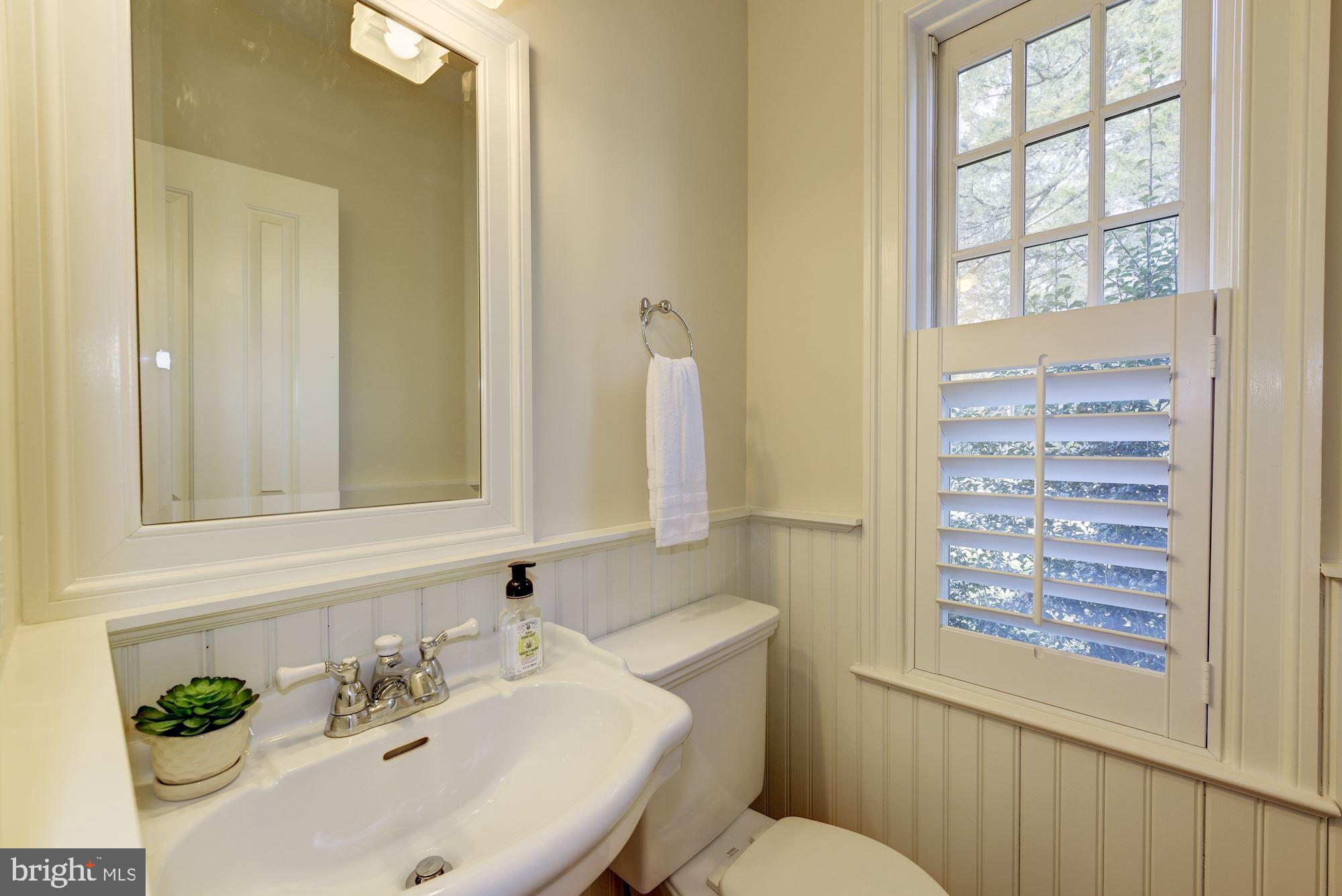 10245 Capitol View Avenue Silver Spring, MD 20910 - Photo 12 of 22 Gallery Image 12