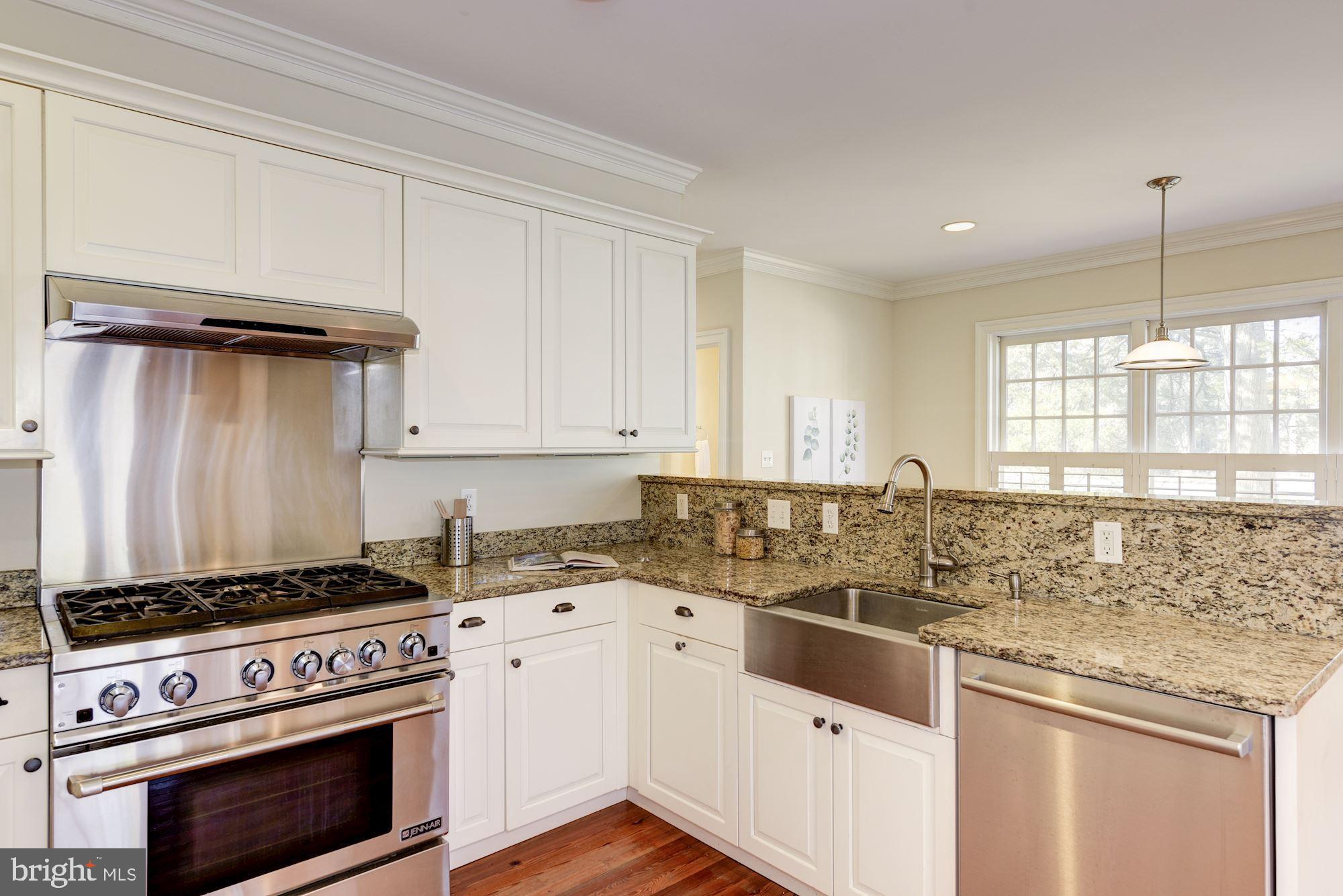 10245 Capitol View Avenue Silver Spring, MD 20910 - Photo 9 of 22 Gallery Image 9