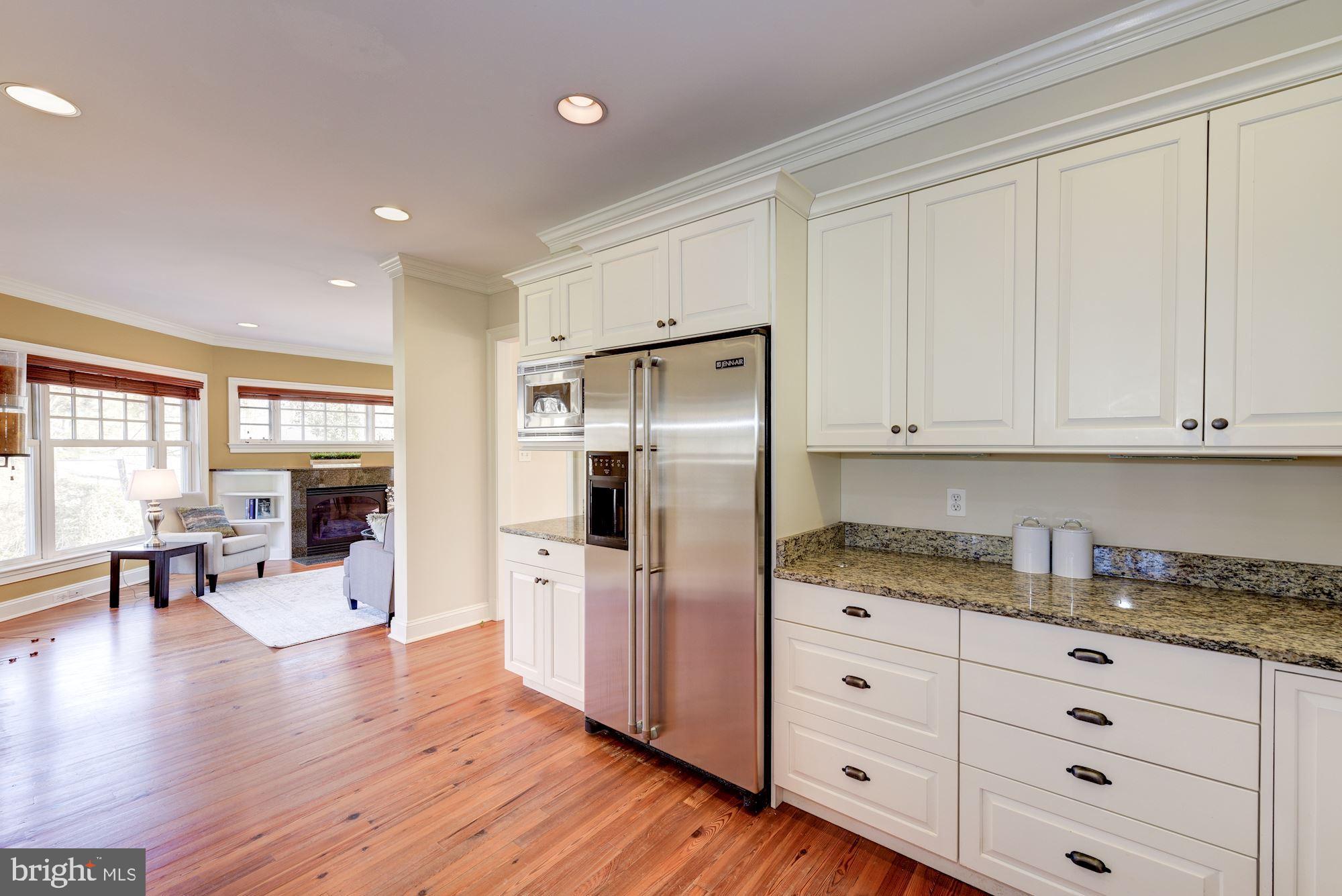 10245 Capitol View Avenue Silver Spring, MD 20910 - Photo 10 of 22 Gallery Image 10