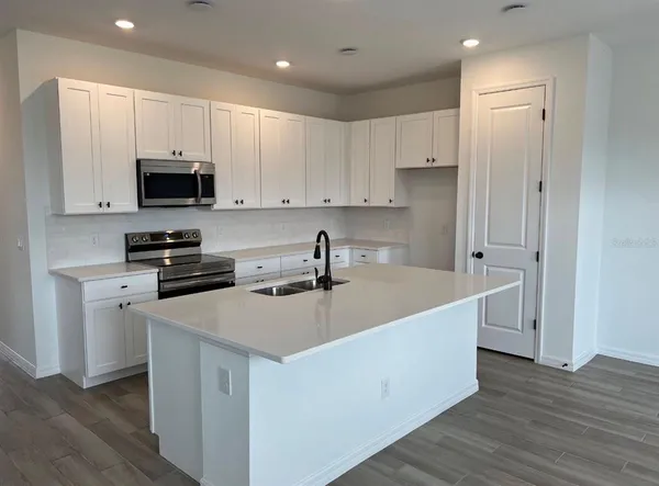 $2,150 | 815 Longboat Drive, Davenport, FL 33896