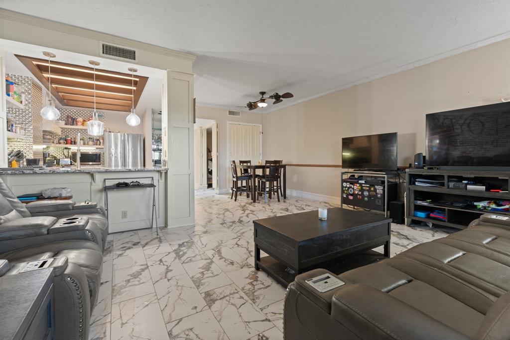 2100 Reflection Bay Drive Arlington, TX 76013 - Photo 14 of 20