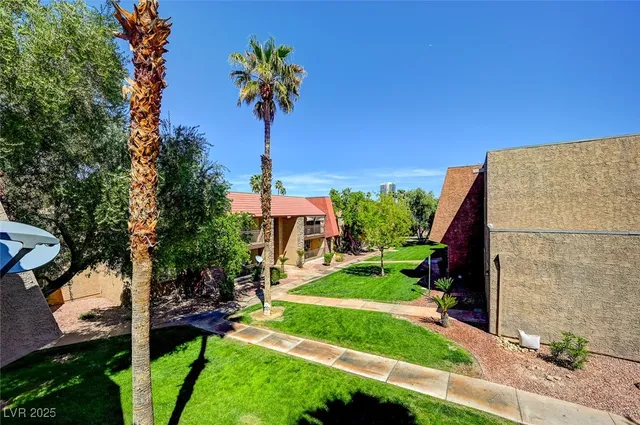 $1,400 | 5101 River Glen Drive, Unit 136, Las Vegas, NV 89103