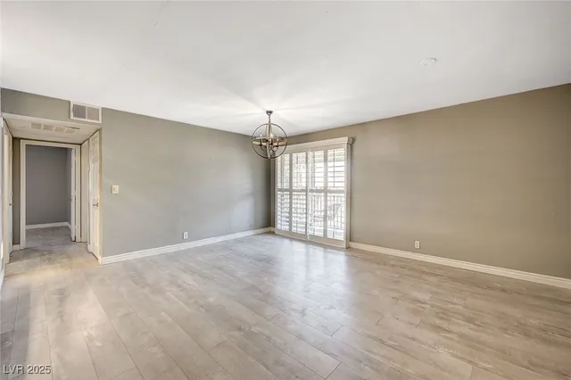 $1,400 | 5101 River Glen Drive, Unit 136, Las Vegas, NV 89103
