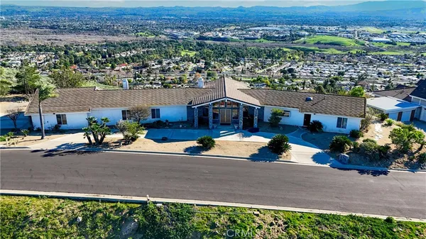$1,400,000 | 7350 Live Oak Drive, Jurupa Valley, CA 92509