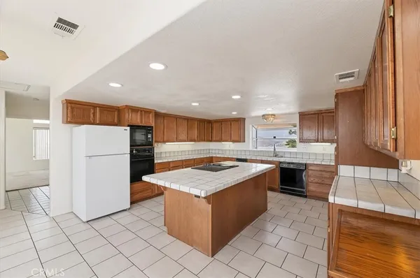 $1,400,000 | 7350 Live Oak Drive, Jurupa Valley, CA 92509