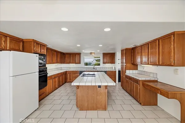 $1,400,000 | 7350 Live Oak Drive, Jurupa Valley, CA 92509