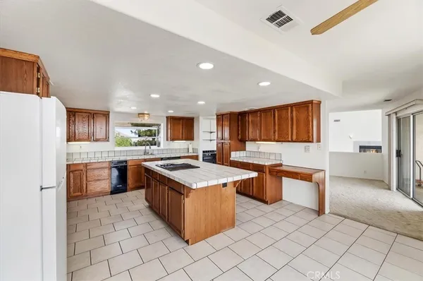 $1,400,000 | 7350 Live Oak Drive, Jurupa Valley, CA 92509