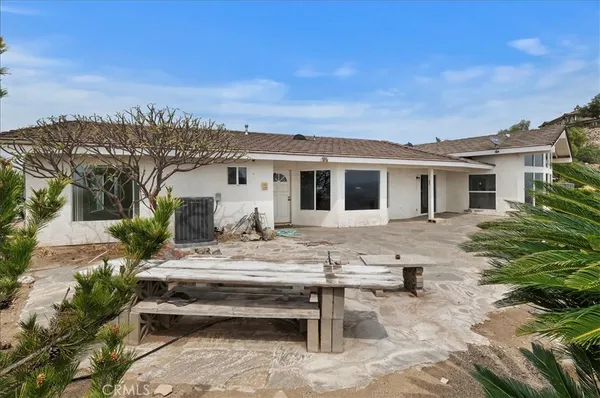 $1,400,000 | 7350 Live Oak Drive, Jurupa Valley, CA 92509