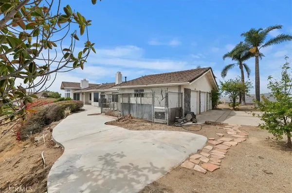 $1,400,000 | 7350 Live Oak Drive, Jurupa Valley, CA 92509