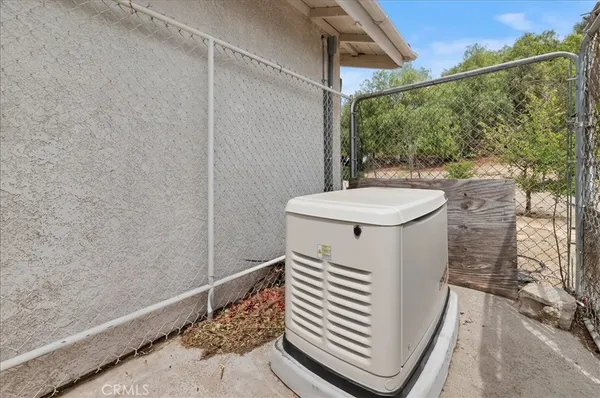 $1,400,000 | 7350 Live Oak Drive, Jurupa Valley, CA 92509