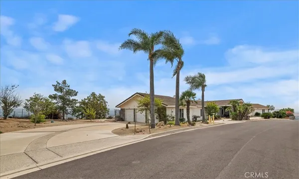 $1,400,000 | 7350 Live Oak Drive, Jurupa Valley, CA 92509