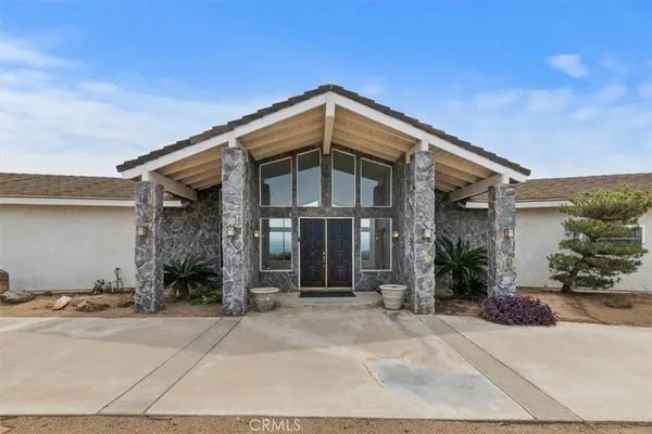 $1,400,000 | 7350 Live Oak Drive, Jurupa Valley, CA 92509