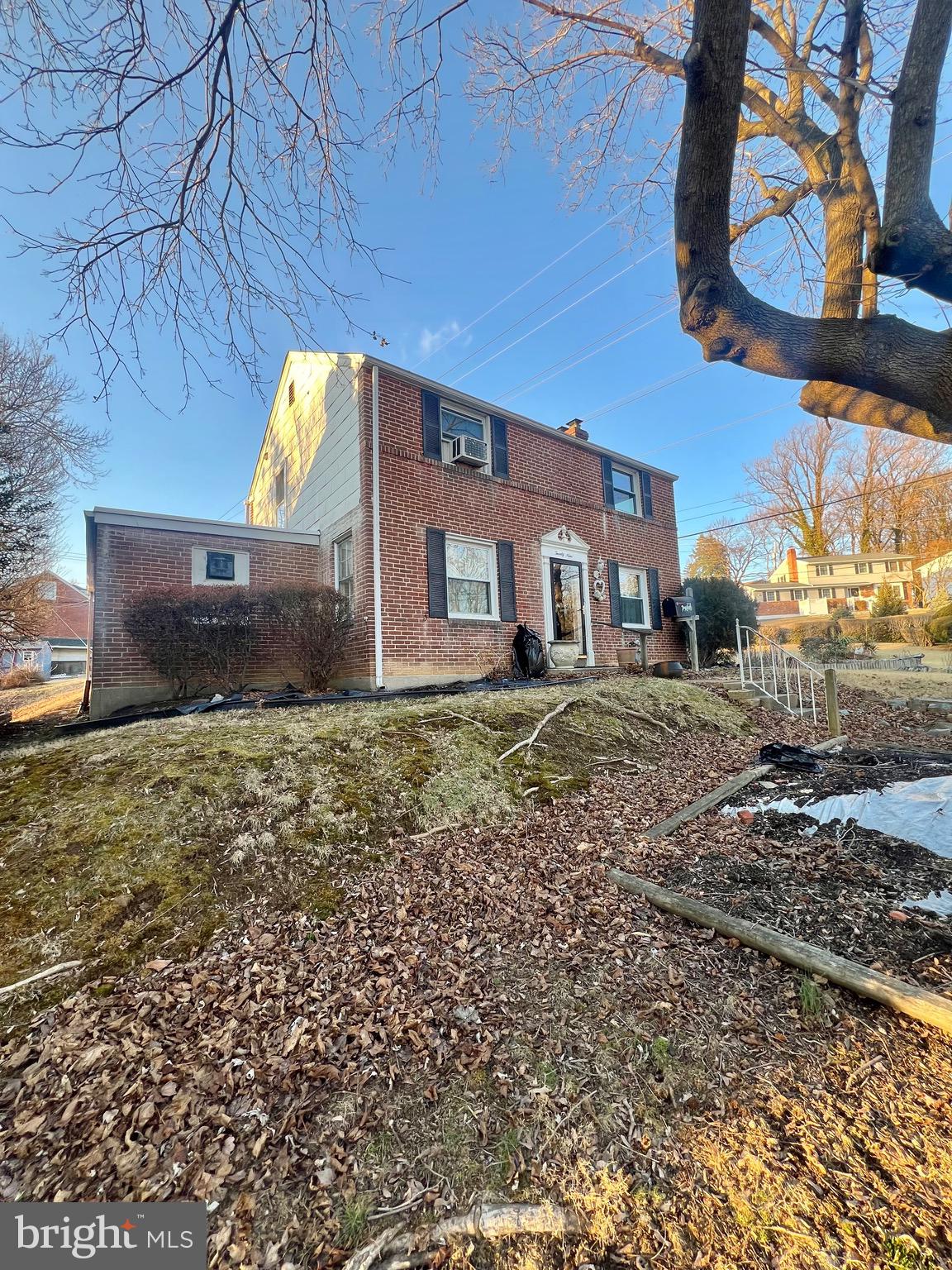 29 Beekman Road Wilmington, DE 19809 - Photo 1 of 32 a front view of a house with a yard
