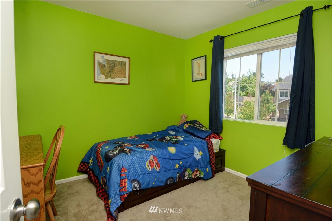 18032 31st Avenue Southeast Bothell, WA 98012 - Photo 11 of 17