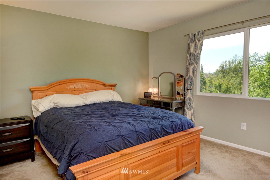 18032 31st Avenue Southeast Bothell, WA 98012 - Photo 8 of 17
