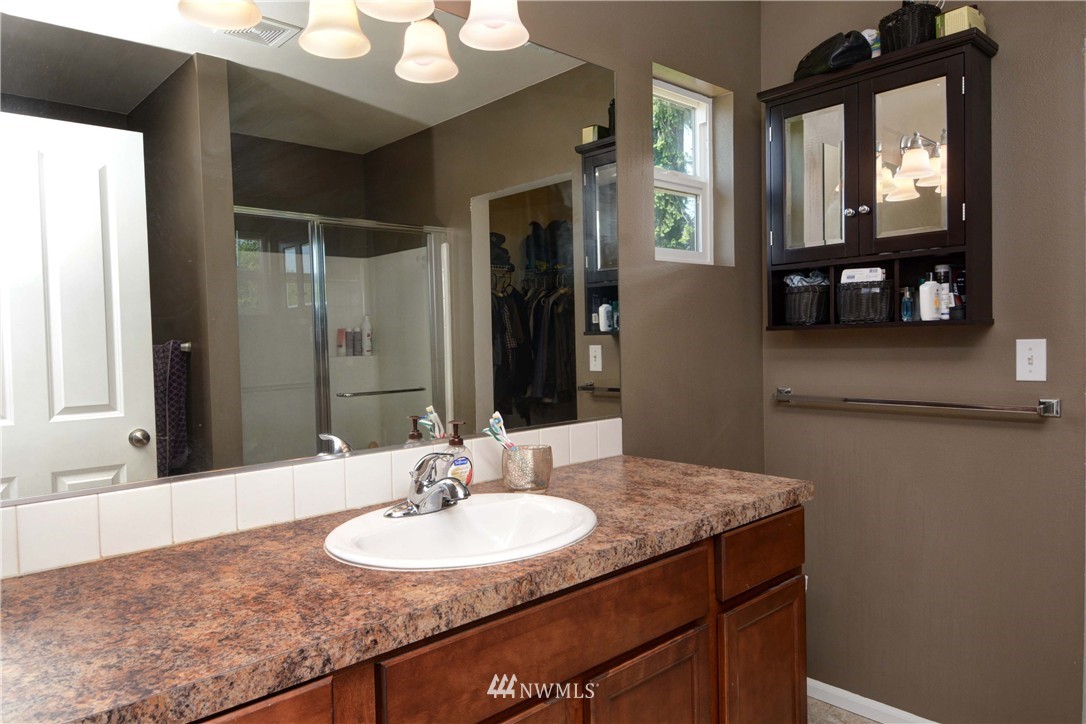 18032 31st Avenue Southeast Bothell, WA 98012 - Photo 9 of 17
