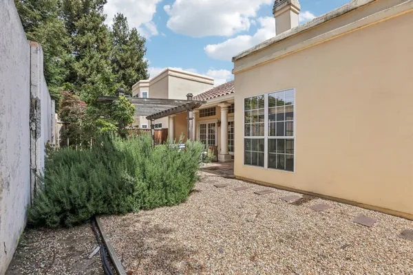 $2,150,000 | 801 Rebecca Privada, Mountain View, CA 94040