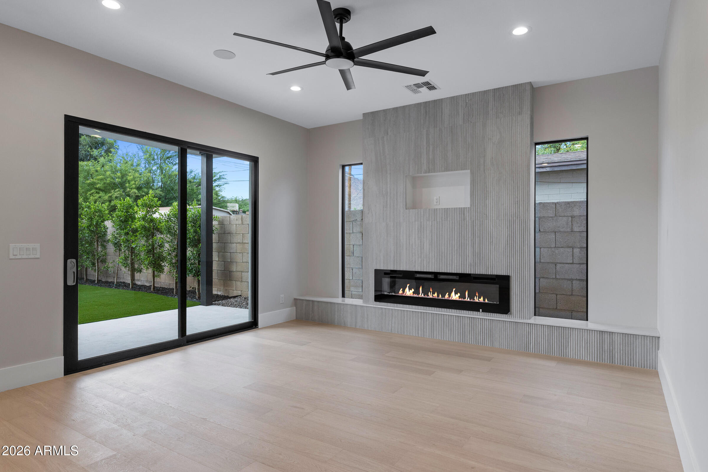 4422 East Roma Avenue Phoenix, AZ 85018 - Photo 8 of 72