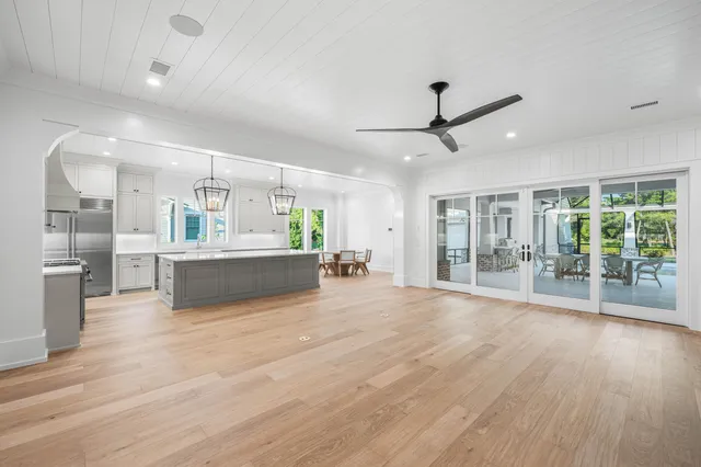 $2,595,000 | 1610 Lost Cove Lane, Panama City Beach, FL 32413