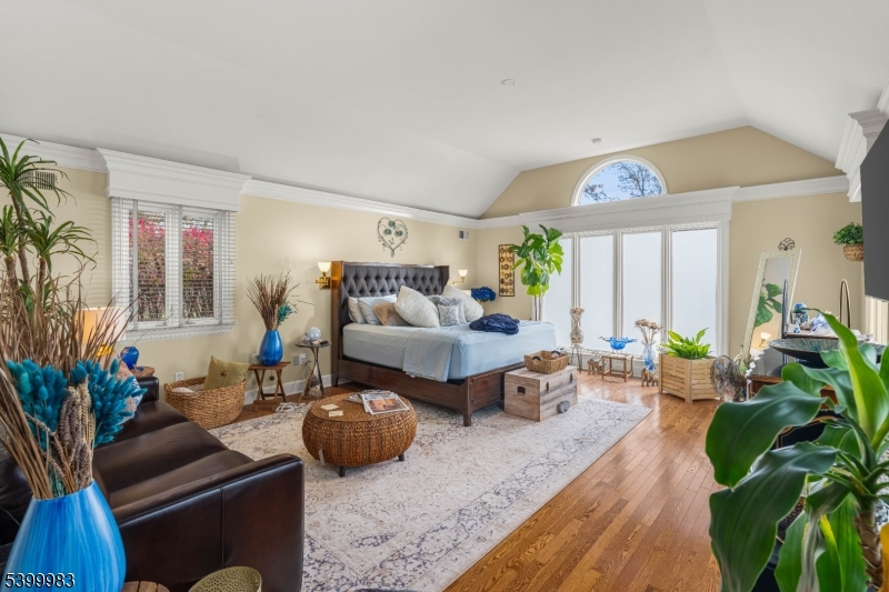 300 Old Farm Road Bedminster, NJ 07921 - Photo 15 of 38 a living room with furniture and a potted plant