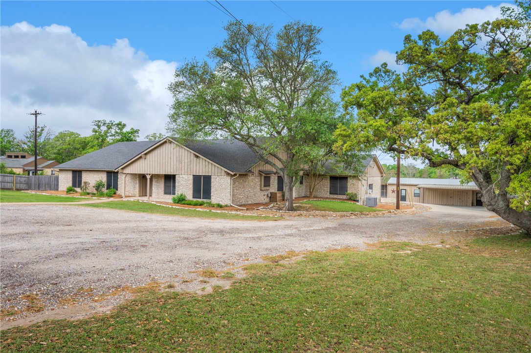 10636 North Dowling Road College Station, TX 77845 - Photo 3 of 41