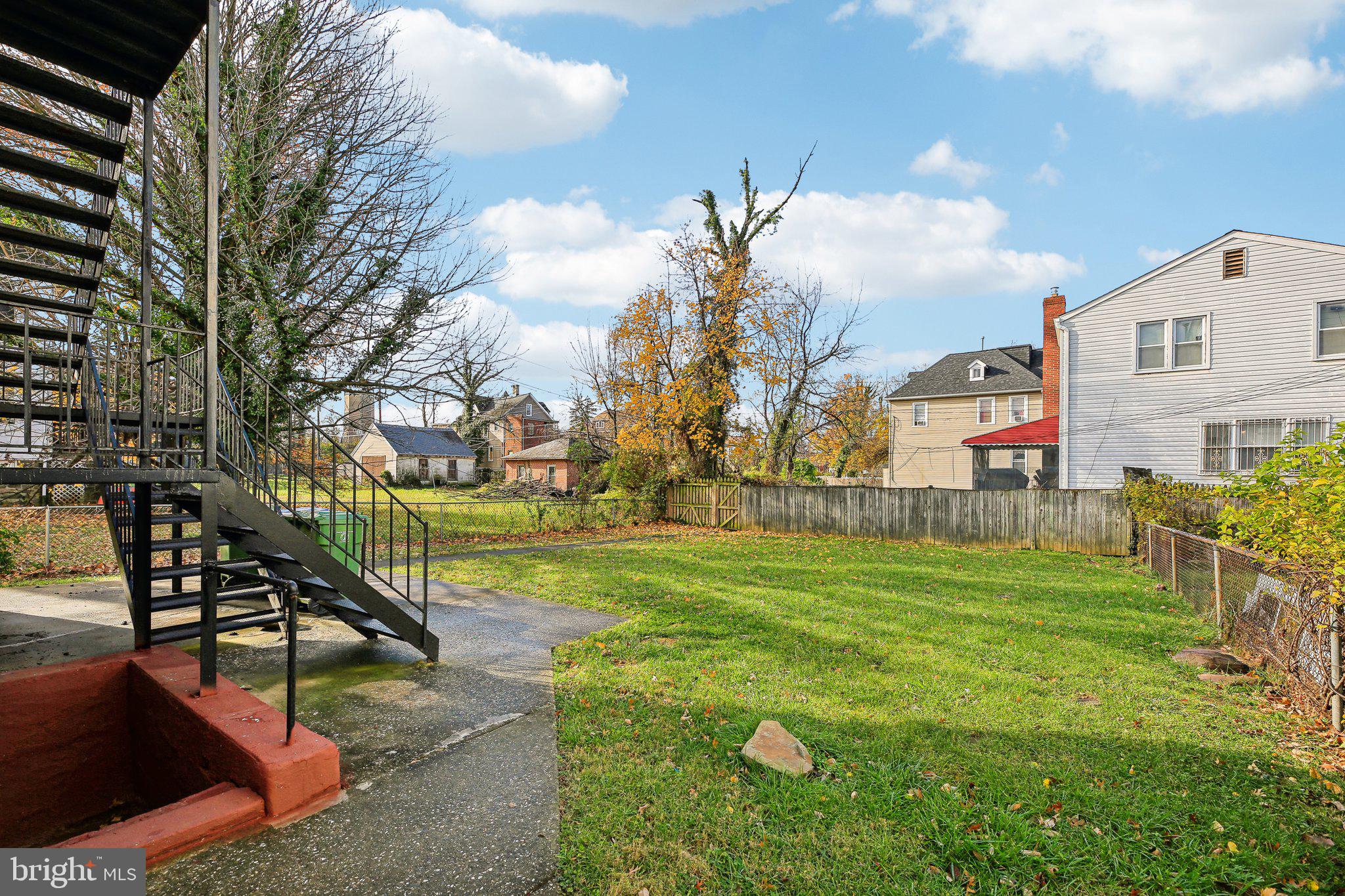 4504 Garrison Boulevard Baltimore, MD 21215 - Photo 37 of 42