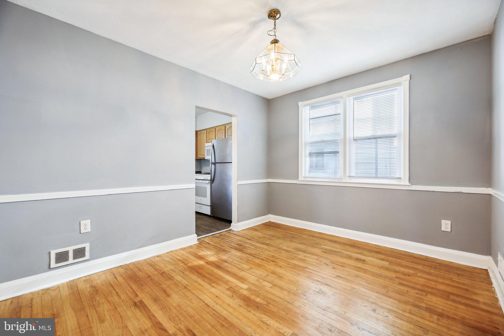 4504 Garrison Boulevard Baltimore, MD 21215 - Photo 7 of 42