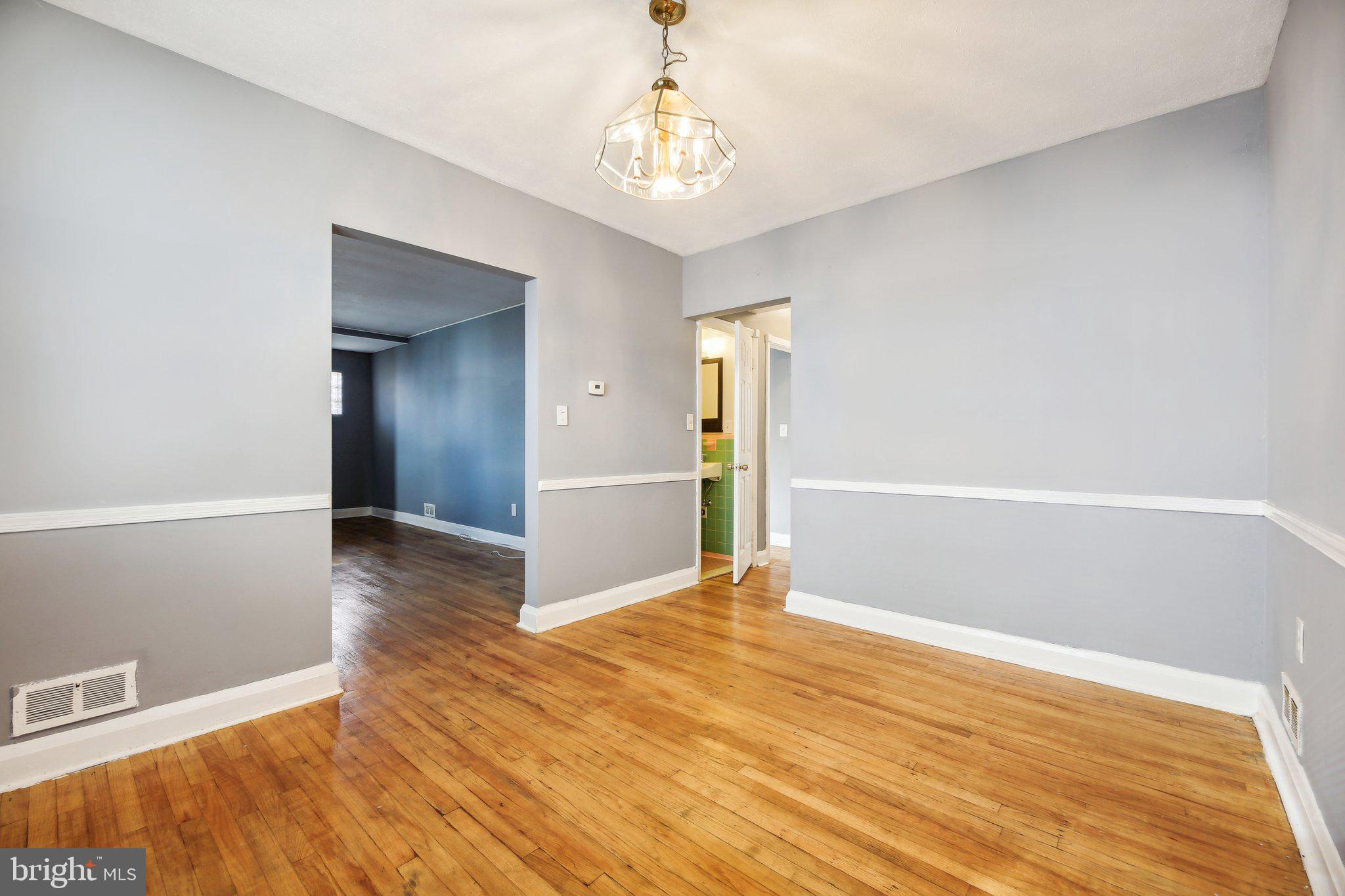 4504 Garrison Boulevard Baltimore, MD 21215 - Photo 9 of 42