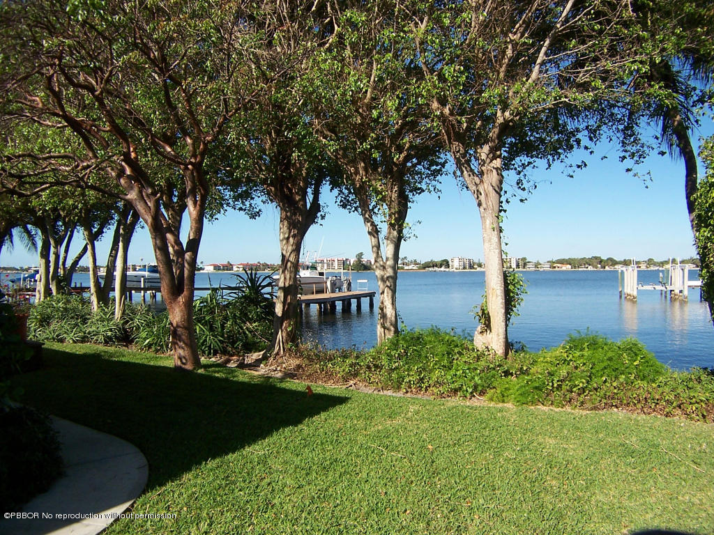 831 Lands End Road Lantana, FL 33462 - Photo 3 of 15 20140402165120763496000000-o