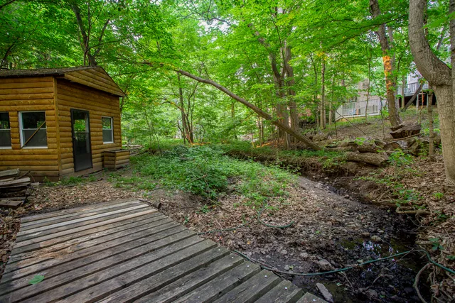 $985,000 | 20602 Abbey Drive, Frankfort, IL 60423